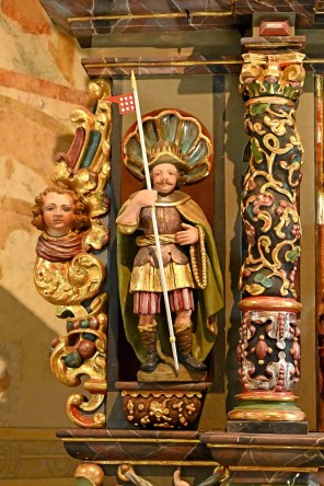 노이스의 성 퀴리노_photo by Thomas Hummel_in the Church of St Jost in Langenfeld_Germany.jpg